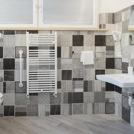 Center מלון ספרלונגה